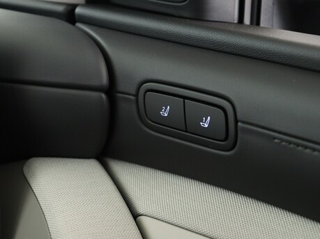 Hyundai TUCSON Tucson 1.6T Hybrid Ultimate 5dr Auto Estate 34