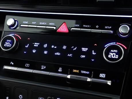 Hyundai SANTA FE Santa Fe 1.6 TGDi PHEV Calligraphy 5dr 4WD Auto [6 Seats] Estate 28