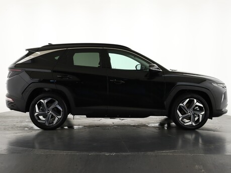 Hyundai TUCSON 1.6 TGDi Plug-in Hybrid Premium 5dr 4WD Auto Estate 4