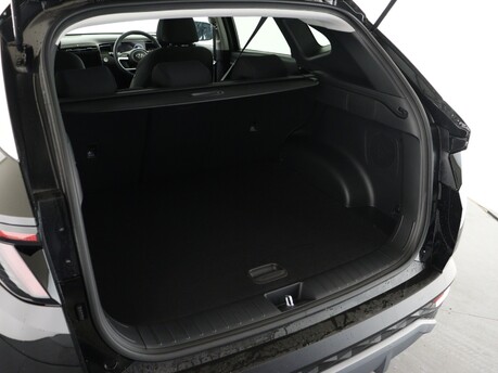 Hyundai TUCSON 1.6 TGDi Plug-in Hybrid Premium 5dr 4WD Auto Estate 9