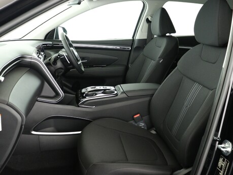 Hyundai TUCSON 1.6 TGDi Plug-in Hybrid Premium 5dr 4WD Auto Estate 10