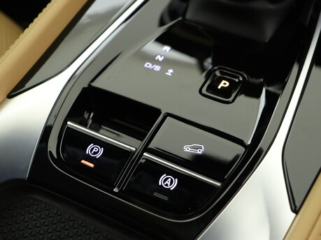MG HS Hs 1.5 T-GDI Trophy 5dr DCT Hatchback 22