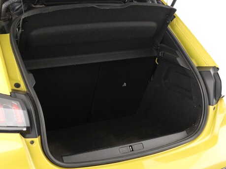 Peugeot 208 1.2 PureTech 130 GT Line 5 10