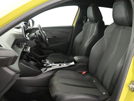 Peugeot 208 1.2 PureTech 130 GT Line 5 11