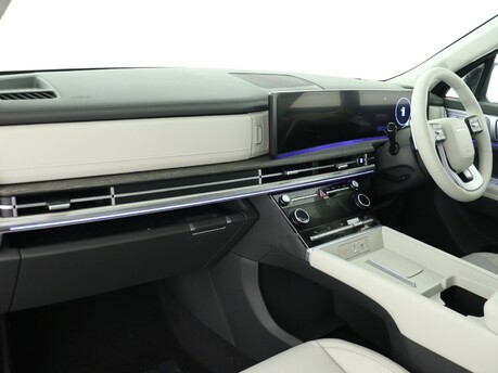 Hyundai SANTA FE Santa Fe 1.6 TGDi Plug-in Hybrid Premium 5dr 4WD Auto Estate 13