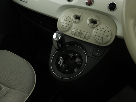 Fiat 500 1.2 Lounge 3dr Dualogic [Start Stop] Hatchback 17