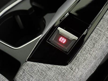 Peugeot 5008 157kW GT 73kWh 5dr Auto Estate 29