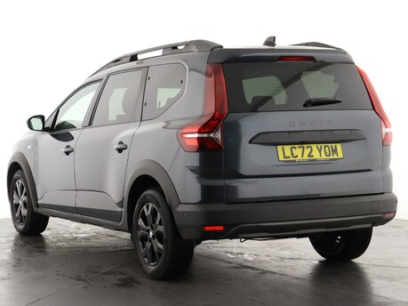 Dacia Jogger 1.0 TCe Extreme SE 5dr Estate 8