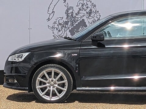 Audi A1 TFSI SPORT 5