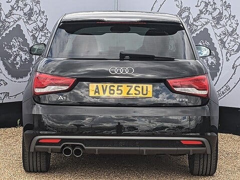 Audi A1 TFSI SPORT 8