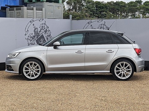 Audi A1 SPORTBACK TFSI S LINE 4