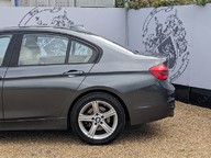 BMW 3 Series 320i SE 6