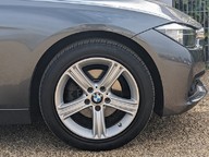 BMW 3 Series 320i SE 11