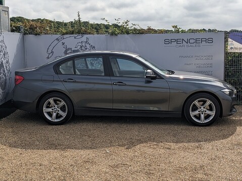 BMW 3 Series 320i SE 10