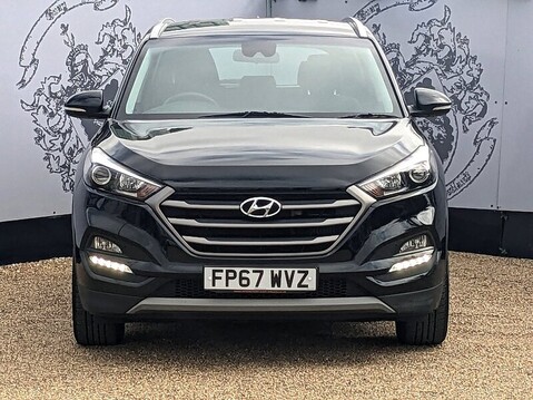 Hyundai TUCSON CRDI SE NAV BLUE DRIVE 2