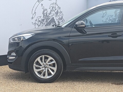 Hyundai TUCSON CRDI SE NAV BLUE DRIVE 5