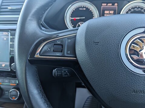 Skoda Superb LAURIN AND KLEMENT TDI DSG 21