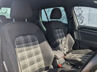 Volkswagen Golf GTD DSG 15