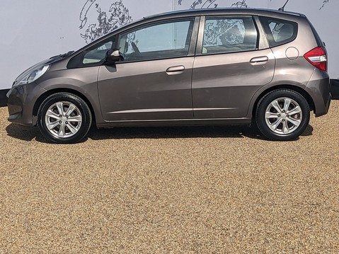 Honda Jazz I-VTEC ES 4