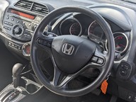 Honda Jazz I-VTEC ES 18