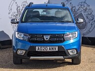 Dacia Sandero Stepway ESSENTIAL TCE 2