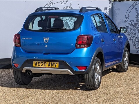 Dacia Sandero Stepway ESSENTIAL TCE 7