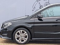 Mercedes-Benz B Class B 180 D SPORT 5