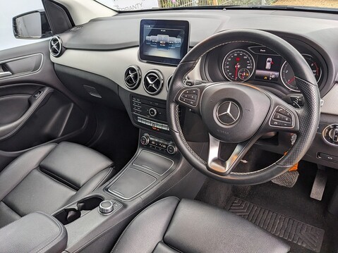 Mercedes-Benz B Class B 180 D SPORT 12