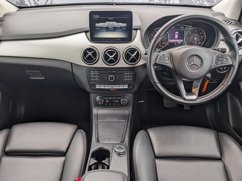 Mercedes-Benz B Class B 180 D SPORT 18