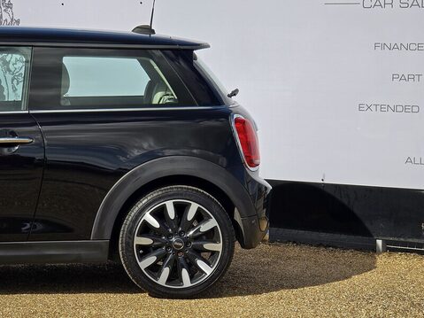 Mini Hatch COOPER EXCLUSIVE 6