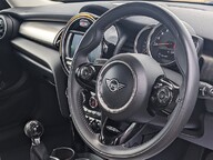 Mini Hatch COOPER EXCLUSIVE 16