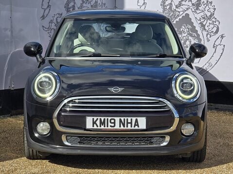 Mini Hatch COOPER EXCLUSIVE