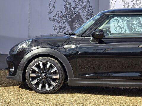 Mini Hatch COOPER EXCLUSIVE 5