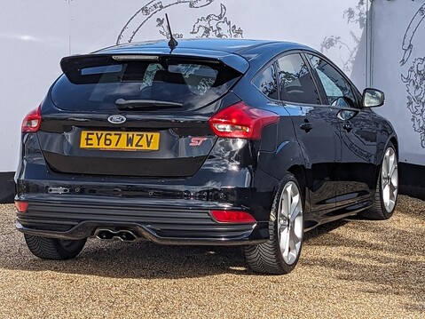 Ford Focus ST-3 9