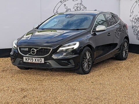 Volvo V40 D2 R-DESIGN EDITION 3