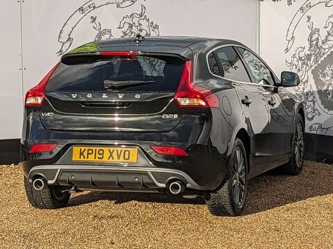 Volvo V40 D2 R-DESIGN EDITION 4