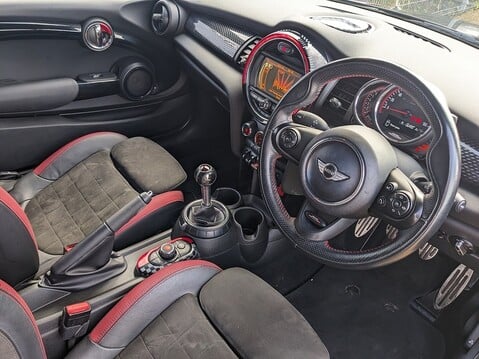 Mini Hatch JOHN COOPER WORKS 12