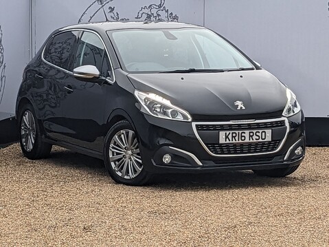 Peugeot 208 BLUE HDI ALLURE 1