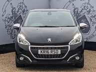 Peugeot 208 BLUE HDI ALLURE 2