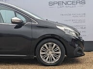 Peugeot 208 BLUE HDI ALLURE 11