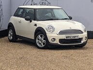 Mini Hatch ONE 1