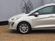 Ford Fiesta ZETEC 28