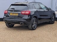 Mercedes-Benz GLA GLA 180 URBAN EDITION 9