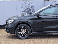 Mercedes-Benz GLA GLA 180 URBAN EDITION 5