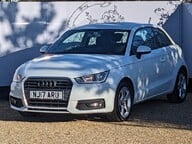 Audi A1 TFSI SPORT 3