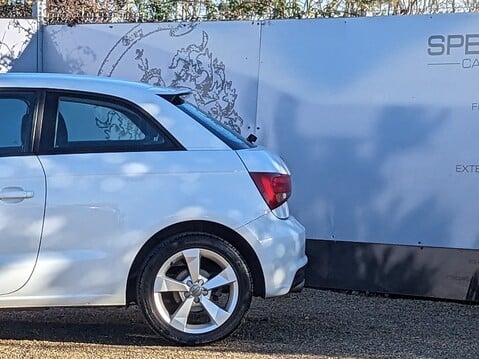 Audi A1 TFSI SPORT 6