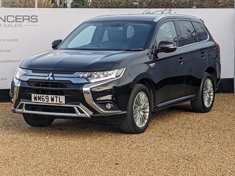 Mitsubishi Outlander PHEV DYNAMIC 3