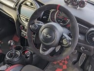 Mini Hatch JOHN COOPER WORKS 17