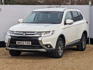 Mitsubishi Outlander DI-D 4 3