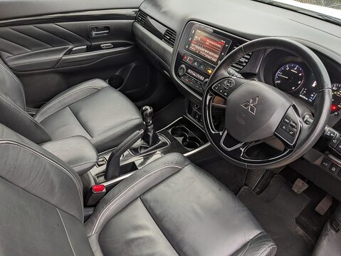 Mitsubishi Outlander DI-D 4 7